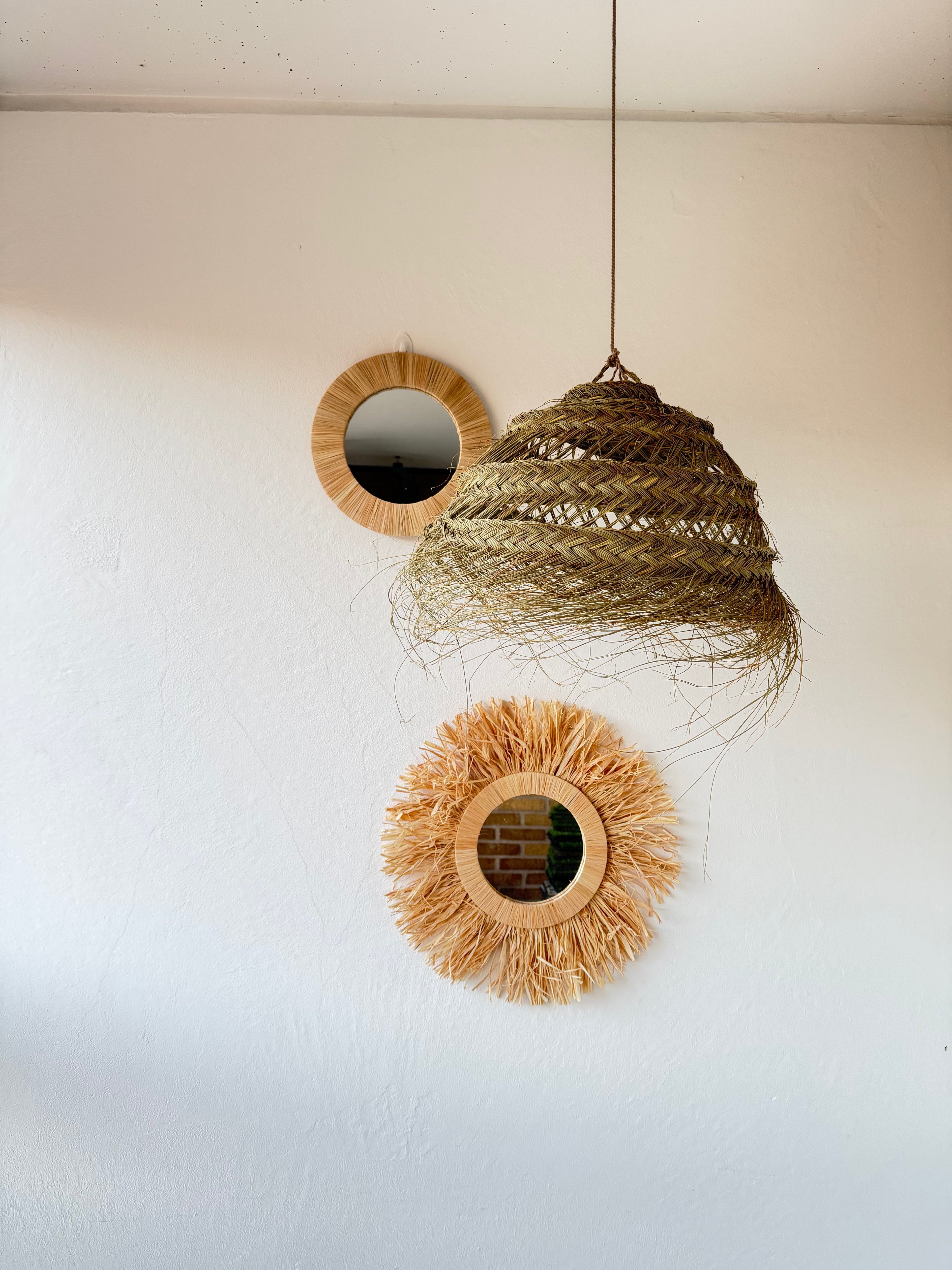 Hantverk med omtanke - kooperativet bakom våra lampskärmar och speglar