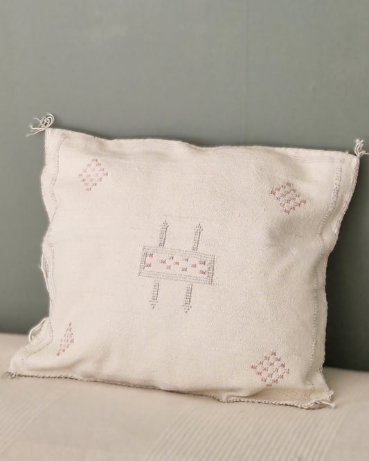 Kuddfodral Kaktussilke Sabra Warda – Vit