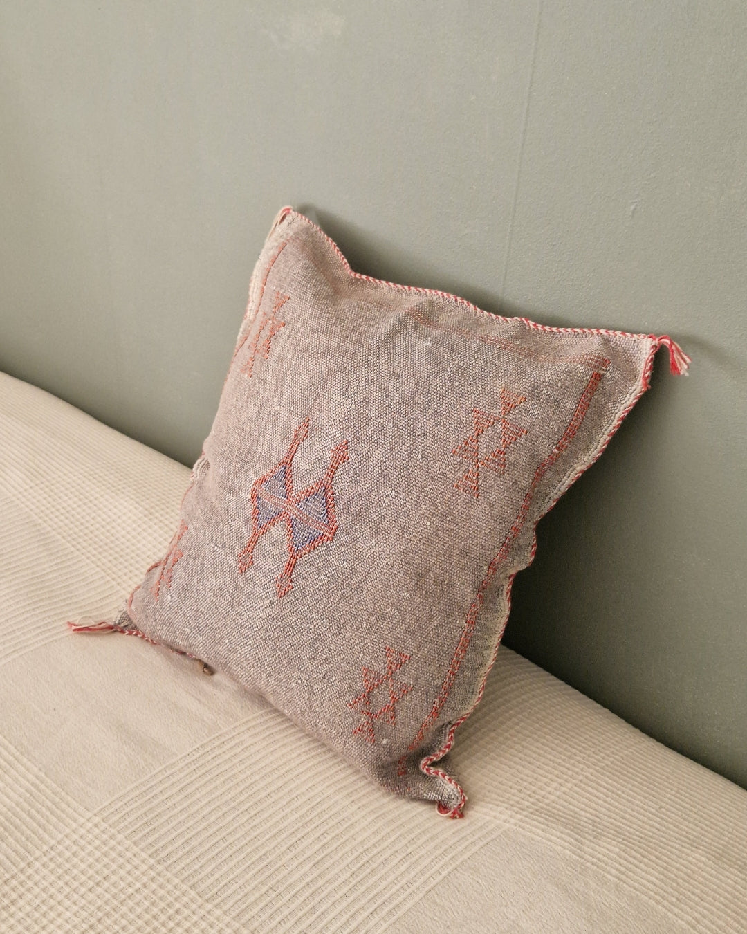 Kuddfodral Kaktussilke Sabra Najat – Brun